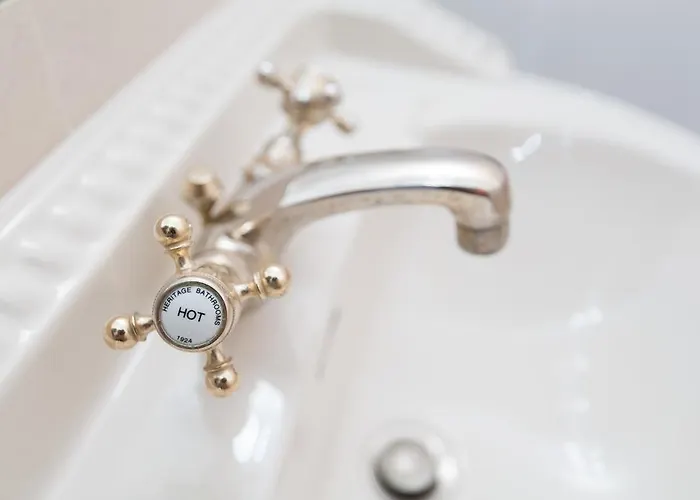 The Royal Ii - R.q.c.