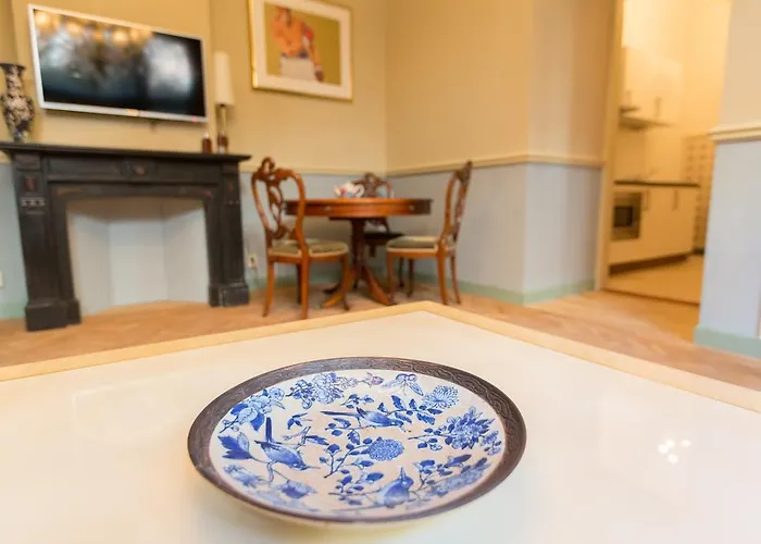 The Royal Ii - R.q.c. La Haya