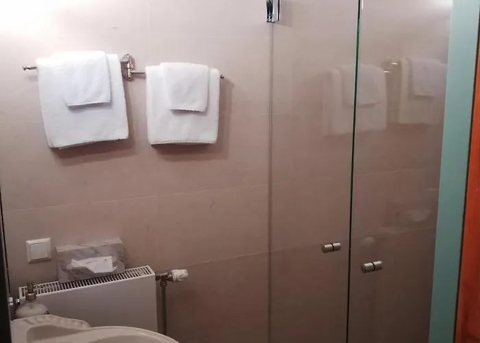 The Royal Ii - R.q.c.