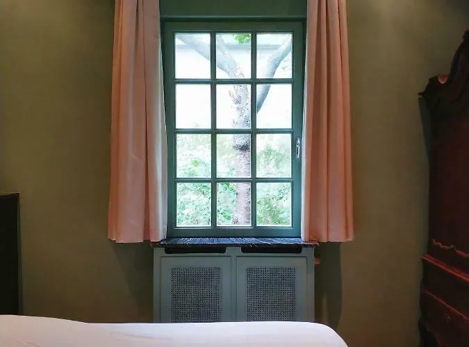 The Royal Ii - R.q.c. La Haya