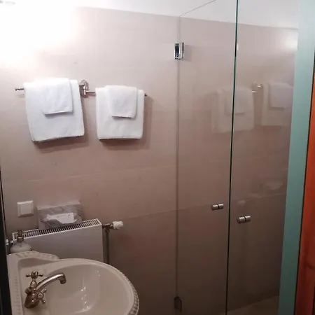 The Royal Ii - R.q.c.